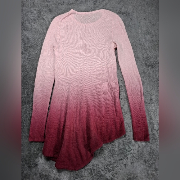 Lord &Taylor Women's Pink Ombre cashmere Asimetric sweater Size Medium Fairy - Picture 10 of 10